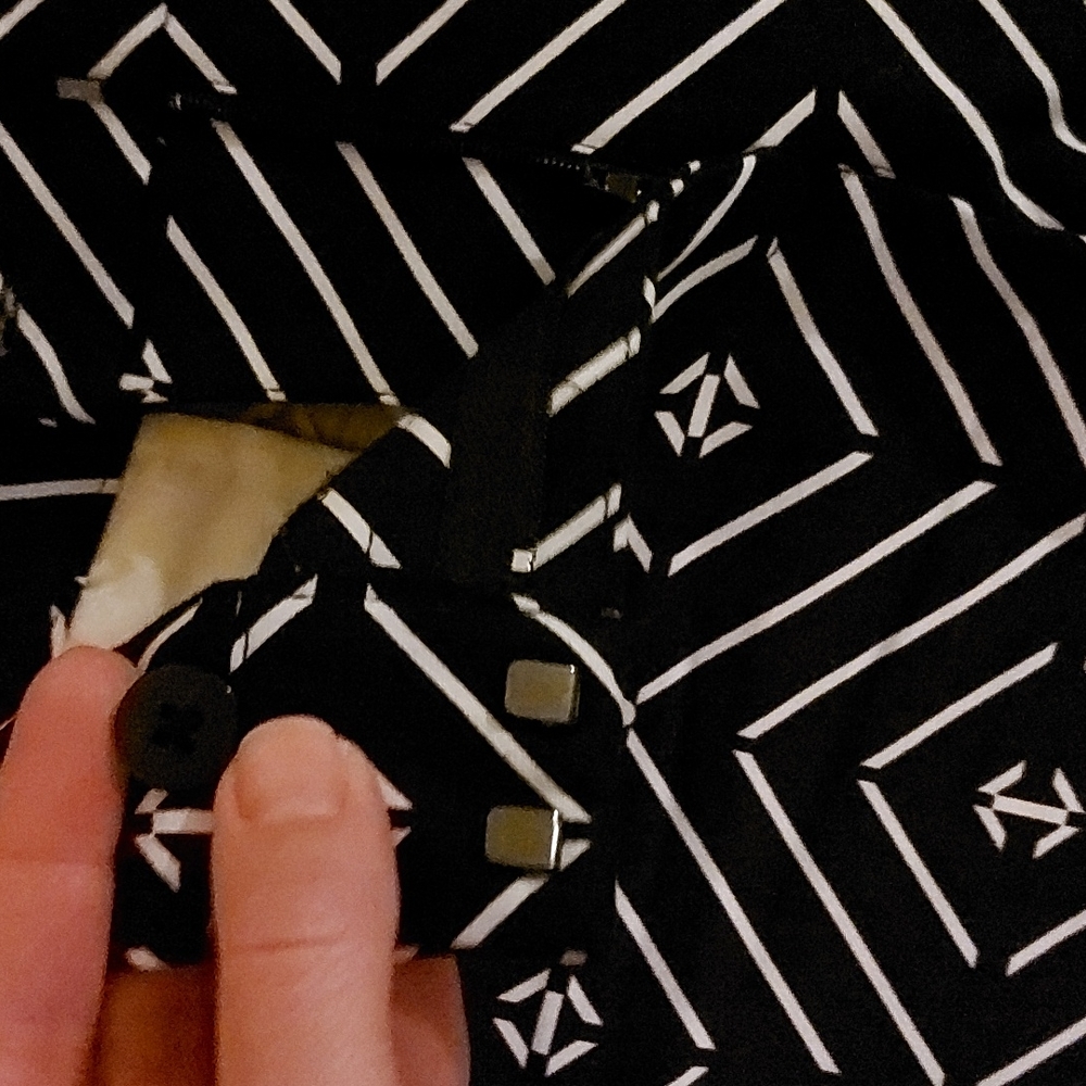 Patterned Shorts - Picture 4 of 7